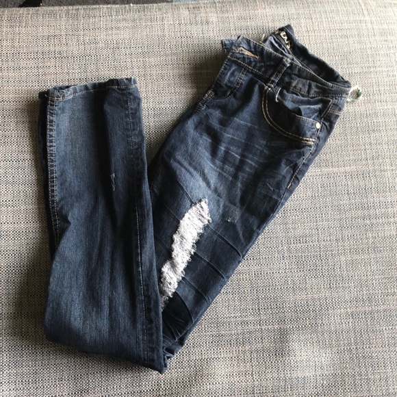 Ripped Jeans - Picture 2 of 2